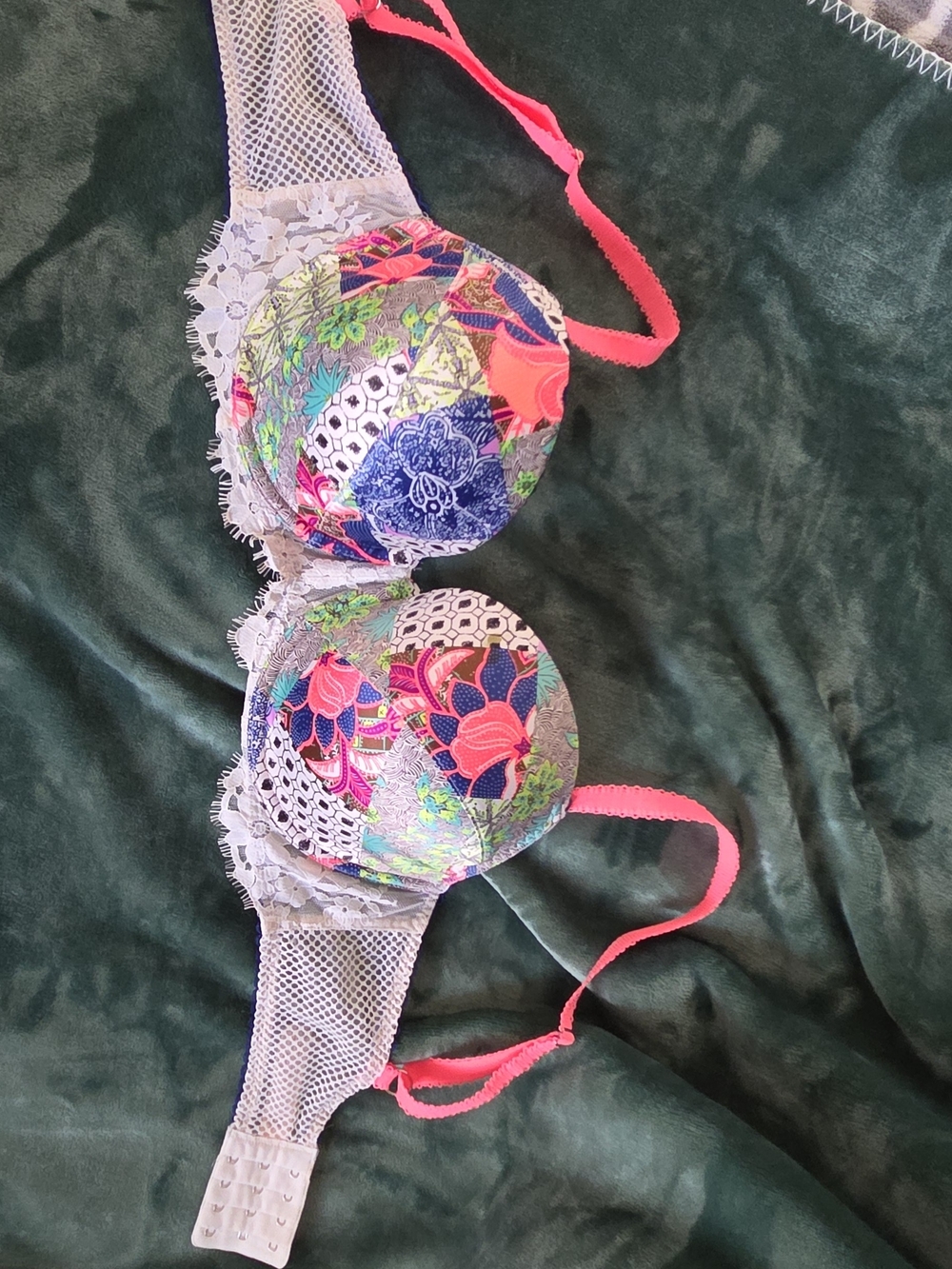 Victoria's Secret Dream Angels Lined Demi Bra 34DDD